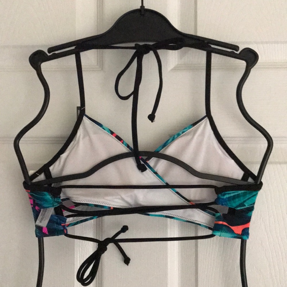 Top only 💖Victoria’s Secret PINK Bikini High Neck - Picture 3 of 5
